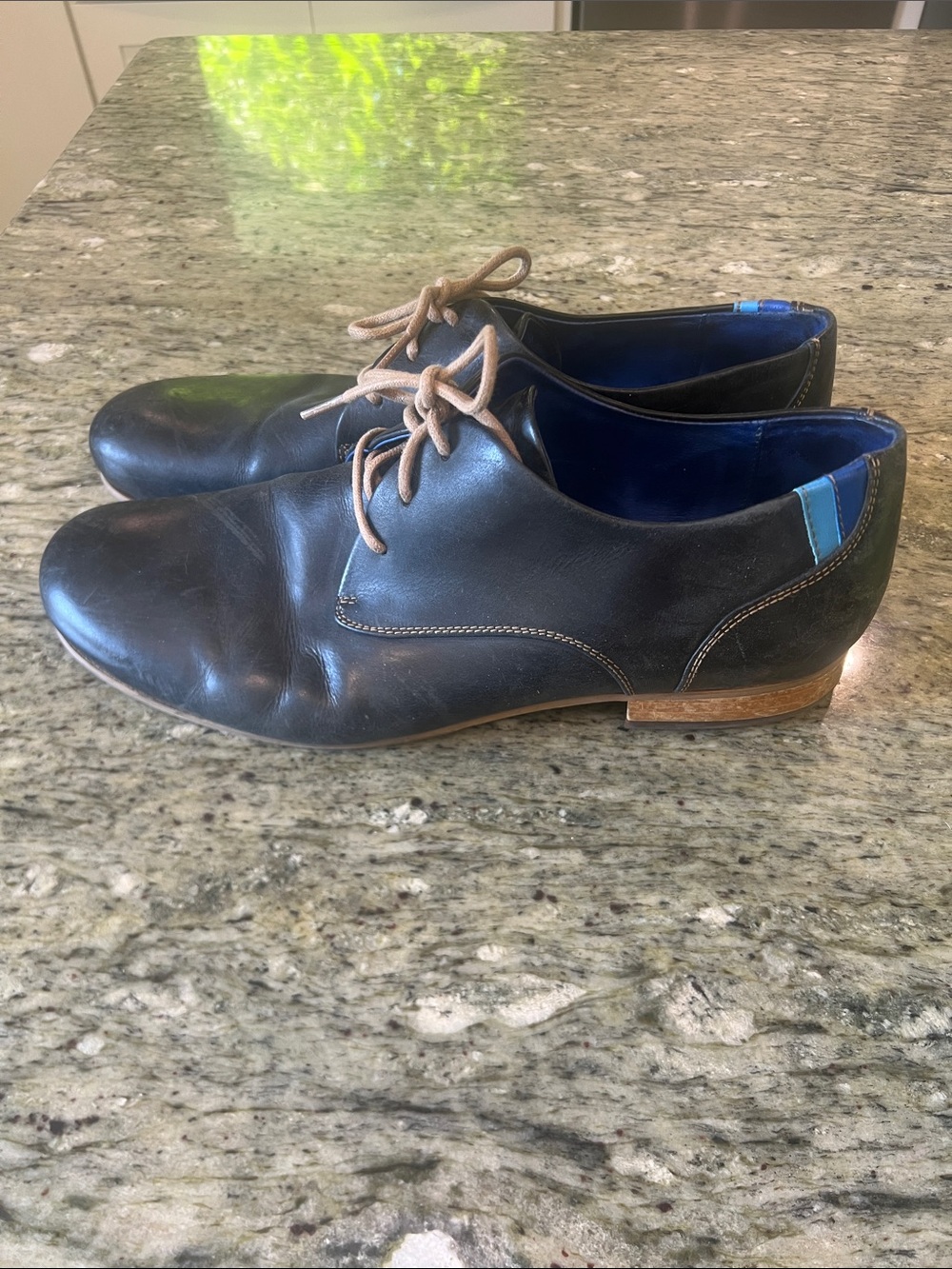 John Fluevog Radio CBC Men’s Classic Derby Shoes Black Blue Leather Size 12.5
